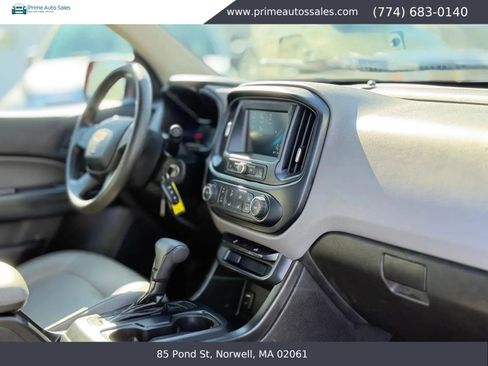 Used 2018 Chevrolet Colorado W/T AWD/4WD image 14