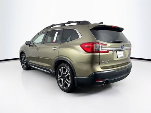 Used 2023 Subaru Ascent Touring AWD/4WD image 13