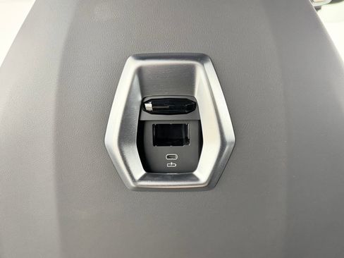 Used 2025 BMW XM AWD/4WD image 35