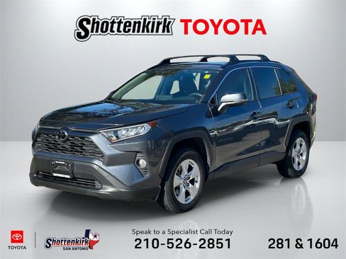 Used 2019 Toyota RAV4 XLE image 1
