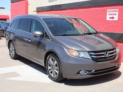 Used 2017 Honda Odyssey Touring image 6