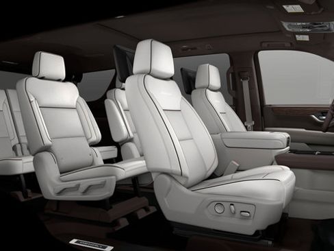 New 2026 GMC Yukon Denali w/ Denali Reserve Package AWD/4WD image 10