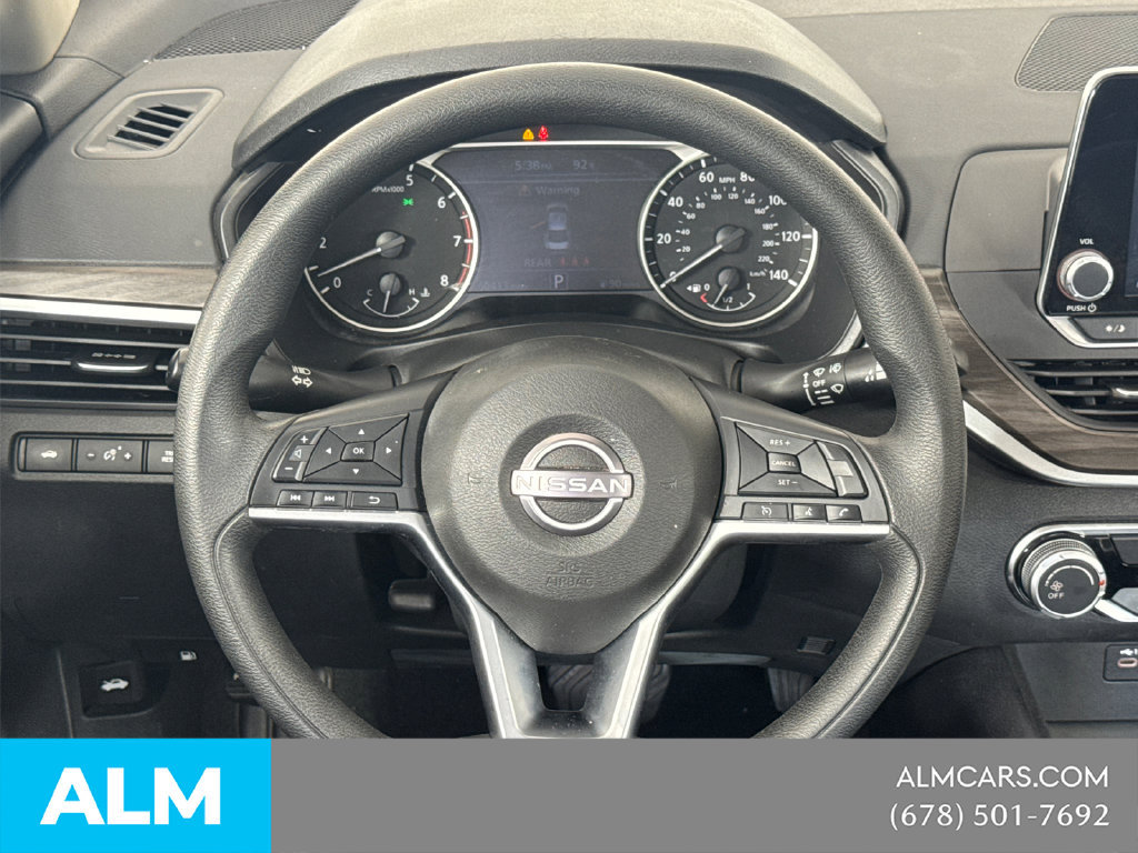 Used 2025 Nissan Altima 2.5 SV FWD image 25