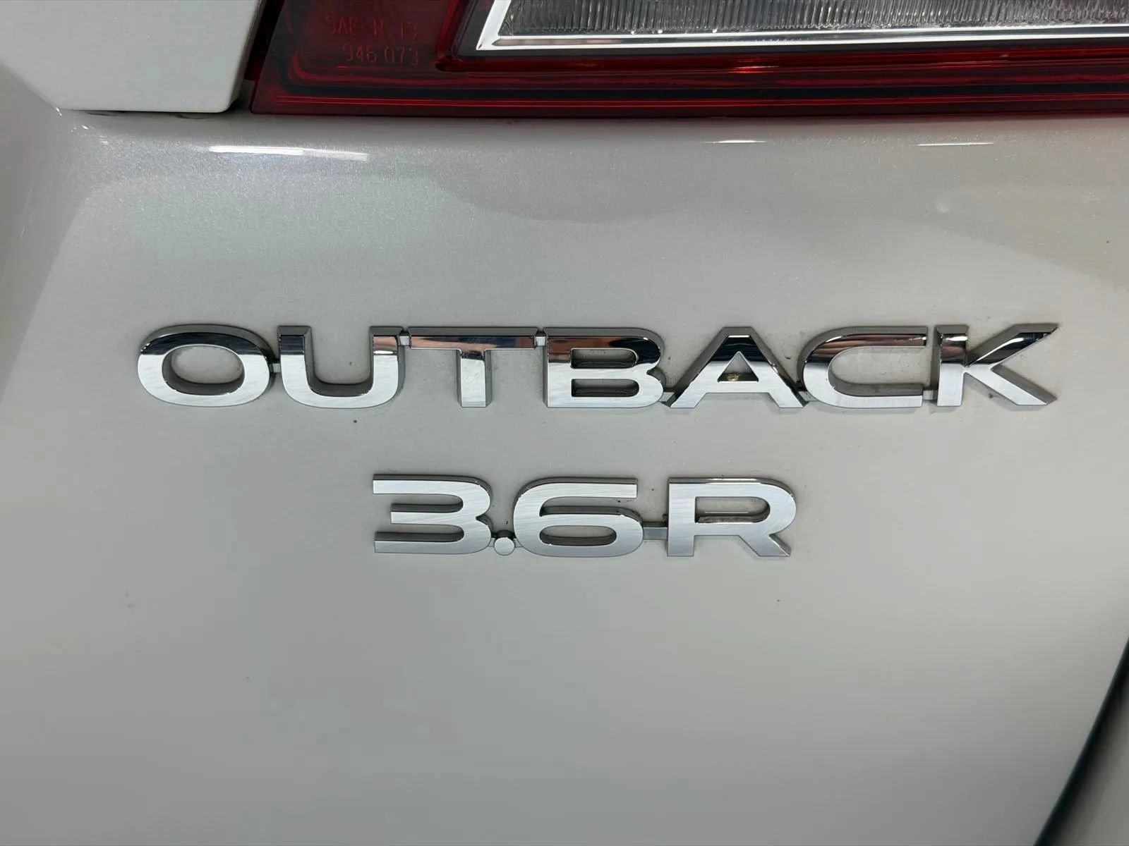 Used 2016 Subaru Outback 3.6R Limited AWD/4WD image 9
