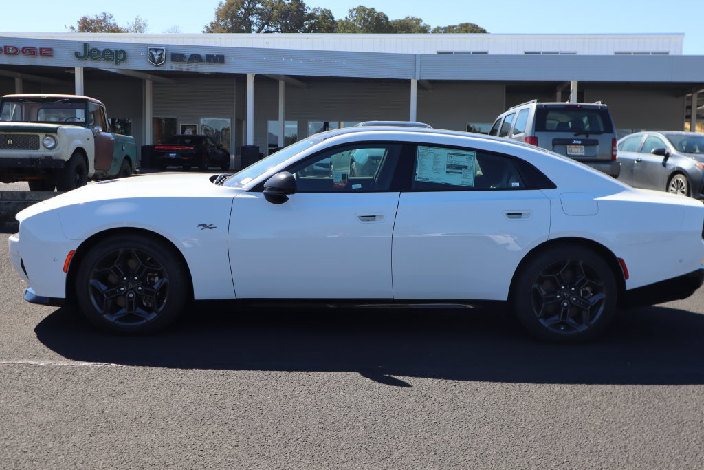 New 2026 Dodge Charger R/T AWD/4WD image 8