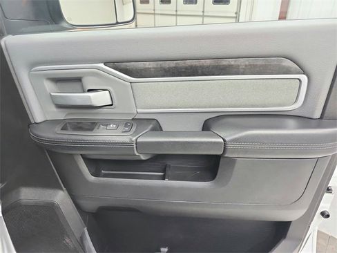 Used 2022 RAM 2500 Big Horn w/ Cold Weather Group image 35
