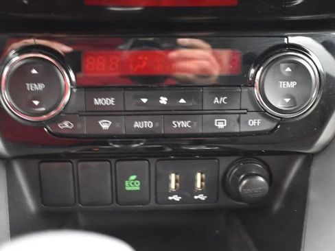 Used 2024 Mitsubishi Eclipse Cross SE image 33