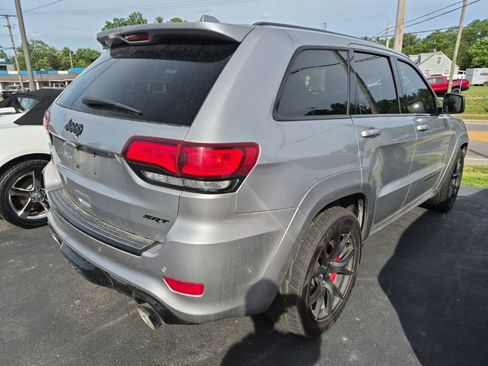 Used 2019 Jeep Grand Cherokee SRT AWD/4WD image 4