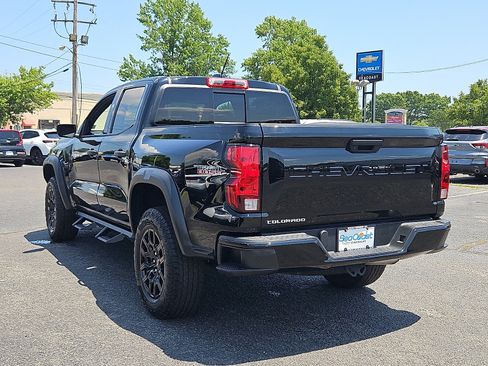 Used 2024 Chevrolet Colorado Trail Boss AWD/4WD image 5