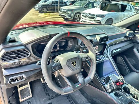 Used 2024 Lamborghini Urus Performante image 20