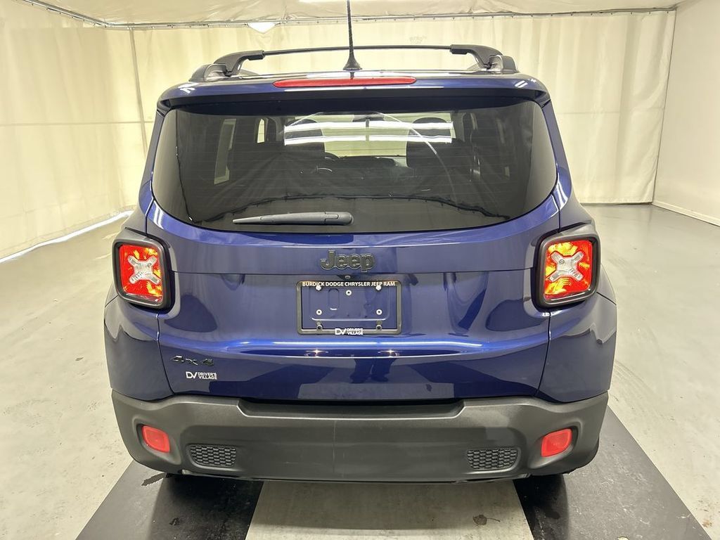Used 2017 Jeep Renegade Altitude AWD/4WD image 20
