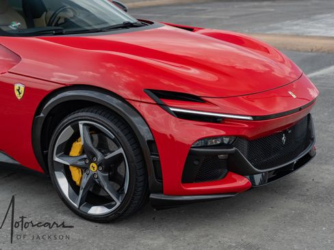 Used 2024 Ferrari Purosangue AWD/4WD image 31
