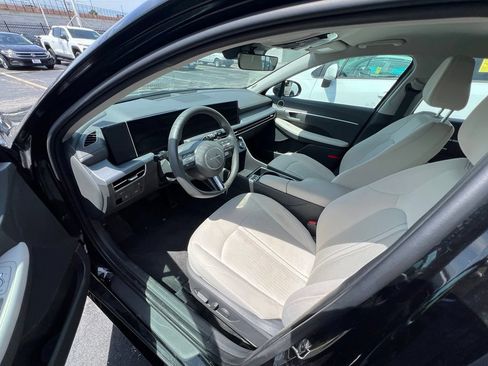 Used 2025 Hyundai Sonata SEL FWD image 5