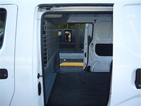 Used 2021 Nissan NV200 SV w/ Back Door Glass Package image 21