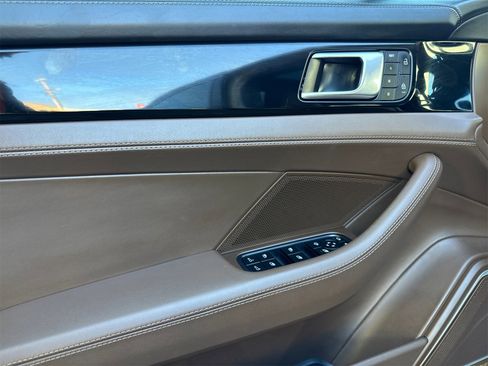 Certified 2023 Porsche Panamera 4S image 12