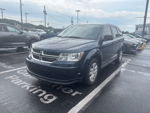 Used 2015 Dodge Journey American Value Package w/ Flexible Seating Group FWD image 1