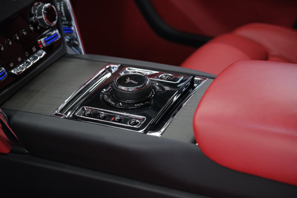 Used 2022 Rolls-Royce Cullinan AWD/4WD image 10