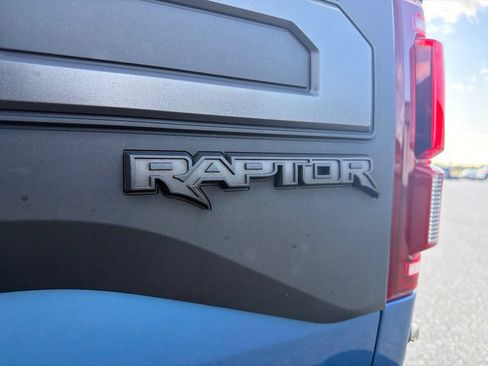 Used 2019 Ford F150 Raptor w/ Equipment Group 802A Luxury AWD/4WD image 7