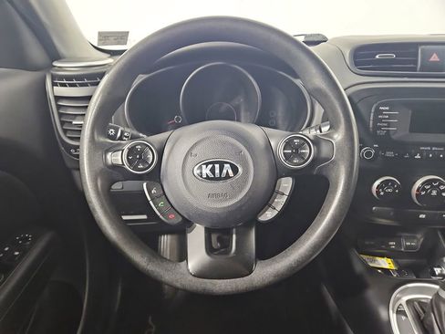 Used 2015 Kia Soul FWD image 15