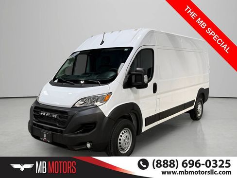 Used 2024 RAM ProMaster 2500 w/ Safety Group FWD image 1