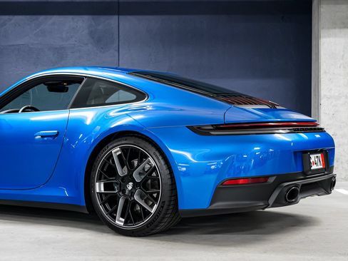 Used 2026 Porsche 911 Carrera T RWD image 41