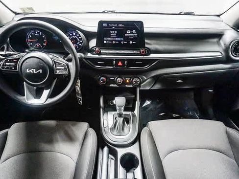 Used 2023 Kia Forte LXS image 12