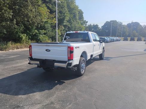New 2026 Ford F250 Lariat image 3