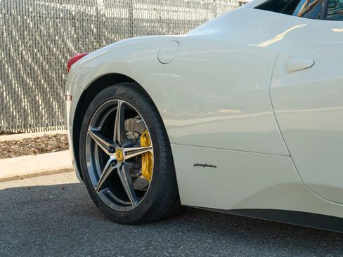Used 2015 Ferrari 458 Italia Coupe image 32