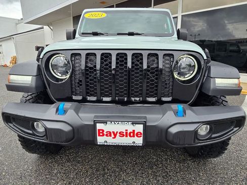 Used 2023 Jeep Wrangler Unlimited w/ Cold Weather Group AWD/4WD image 4