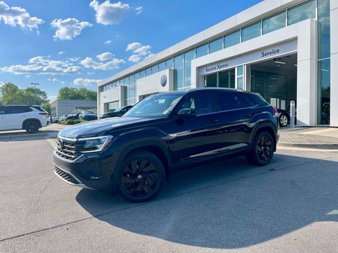 New 2026 Volkswagen Atlas Cross Sport SE FWD image 1