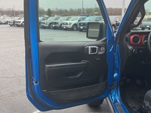 Used 2023 Jeep Wrangler Unlimited Rubicon w/ LED Lighting Group image 33