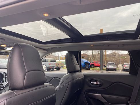 Certified 2022 Jeep Cherokee Limited image 23