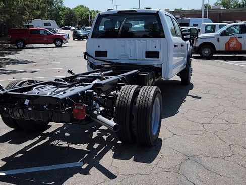 New 2025 Ford F550 4x4 Crew Cab image 10