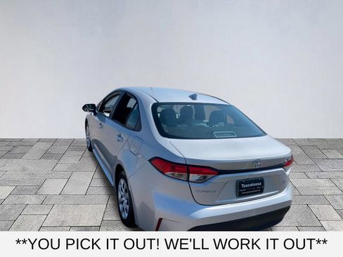 Used 2024 Toyota Corolla LE FWD image 5