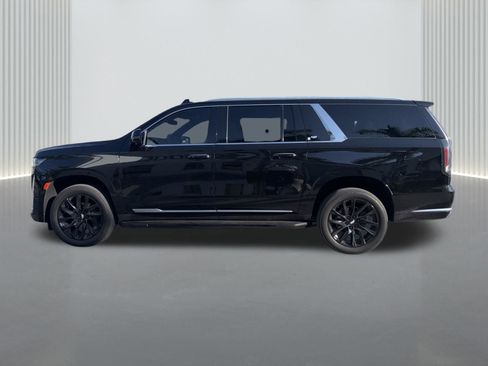 Used 2022 Cadillac Escalade ESV Luxury RWD image 8