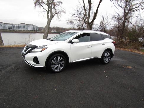 Used 2021 Nissan Murano SL image 2
