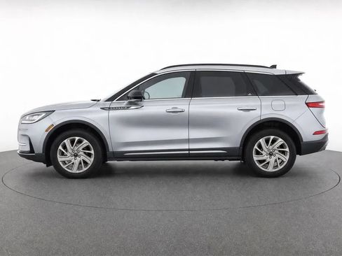 Used 2023 Lincoln Corsair AWD image 7