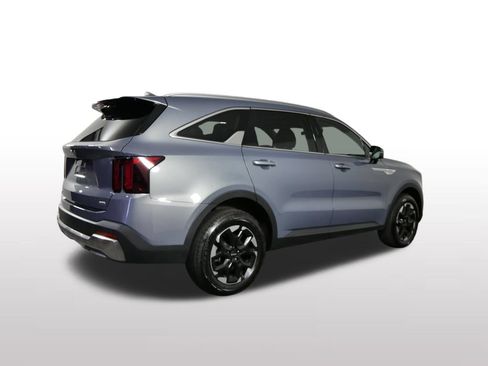 Used 2024 Kia Sorento S w/ Panoramic Sunroof Package AWD/4WD image 11
