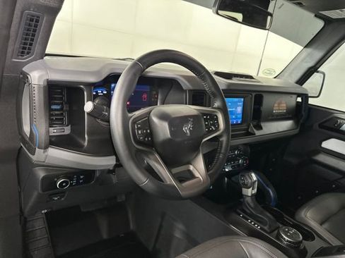 Used 2023 Ford Bronco Black Diamond image 12
