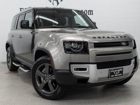 Used 2024 Land Rover Defender 110 S AWD/4WD image 7