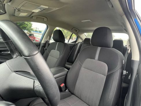 Used 2022 Nissan Sentra SV w/ All-Weather Package FWD image 13