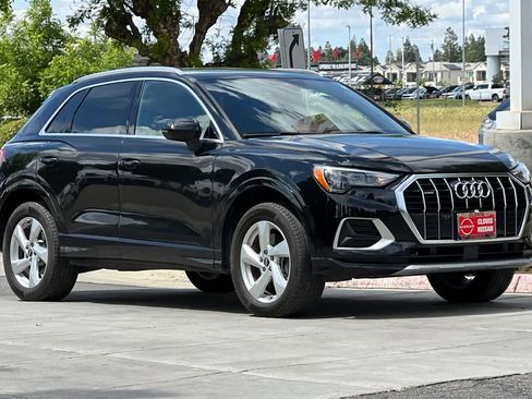 Used 2022 Audi Q3 2.0T Premium w/ Convenience Package image 10