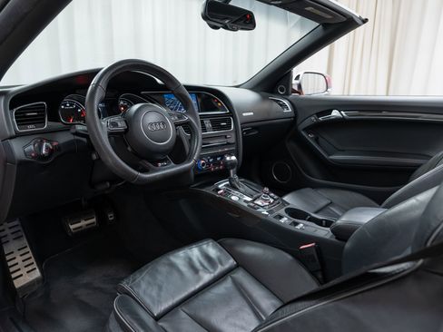 Used 2013 Audi RS 5 Cabriolet w/ Audi MMI Navigation Plus Pkg image 12
