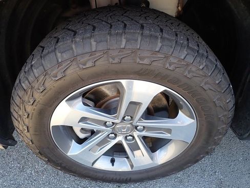 Used 2023 Honda Pilot EX-L image 11