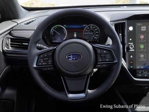 Certified 2025 Subaru Forester Limited image 3