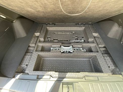 Used 2026 Subaru Outback Limited AWD/4WD image 25