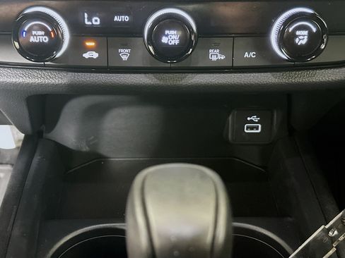 Used 2025 Honda HR-V Sport image 23