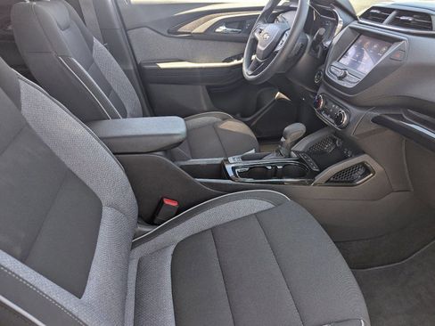 Used 2023 Chevrolet TrailBlazer LT FWD image 12