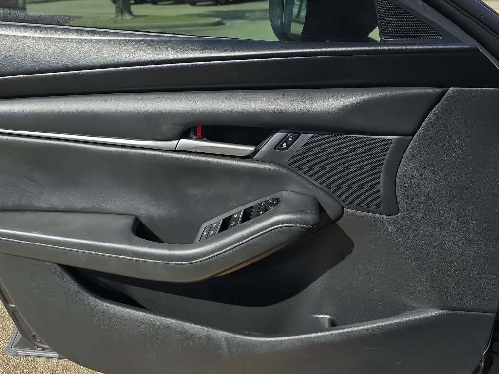 Used 2021 MAZDA MAZDA3 s FWD image 22
