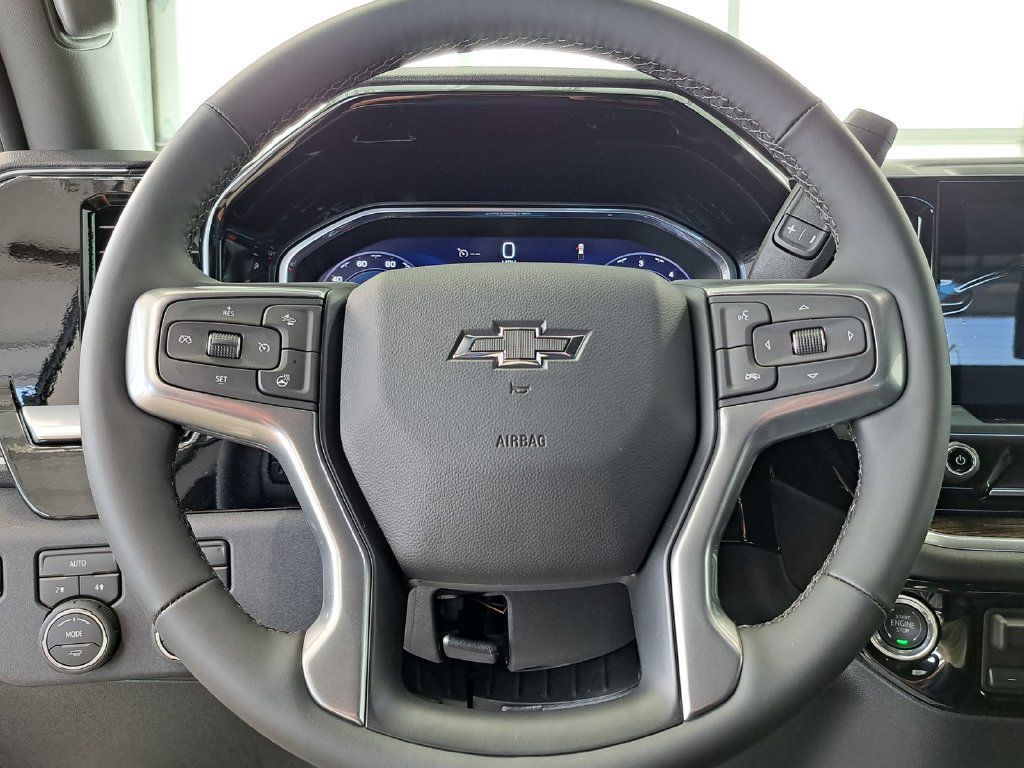 New 2026 Chevrolet Silverado 1500 RST w/ RST Select Package AWD/4WD image 9
